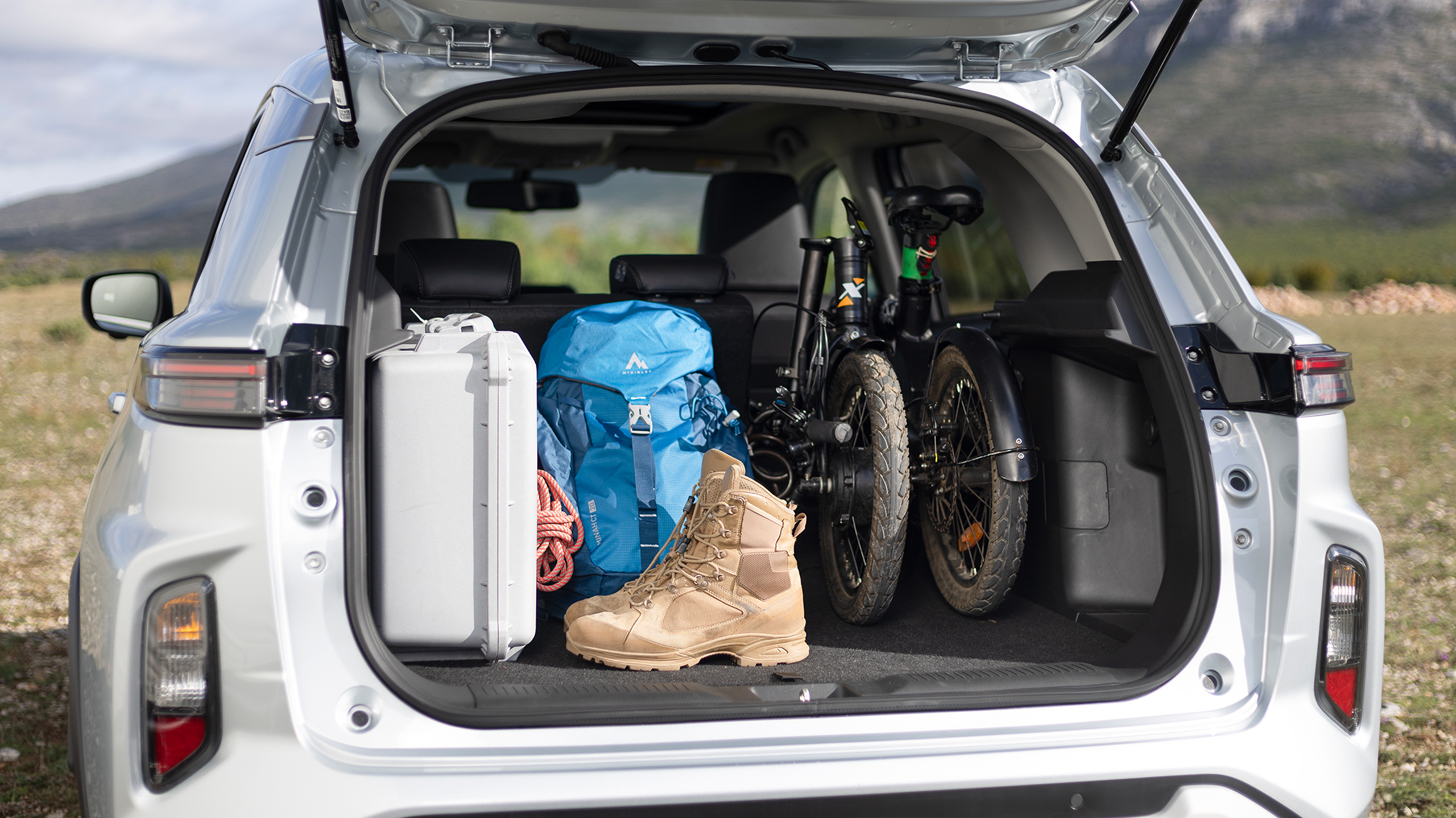 Grand Vitara fully-loaded luggage room