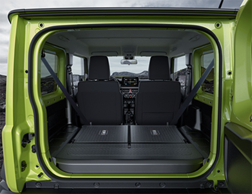 Rear-view-of-Jimny-with-rear-door-open