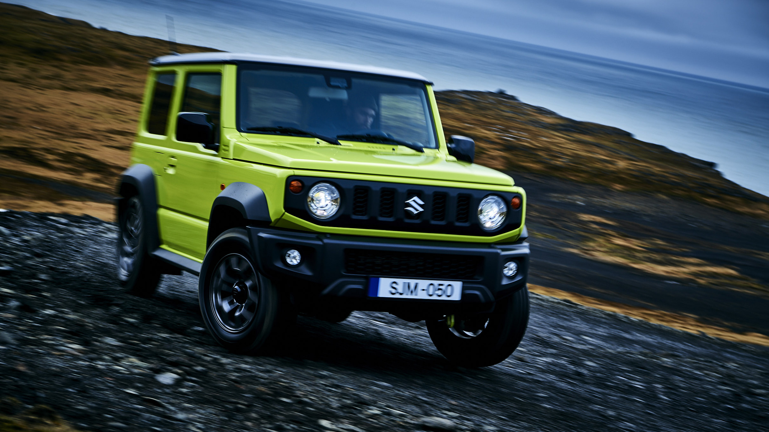 Front-view-of-Jimny-driving-in-Iceland