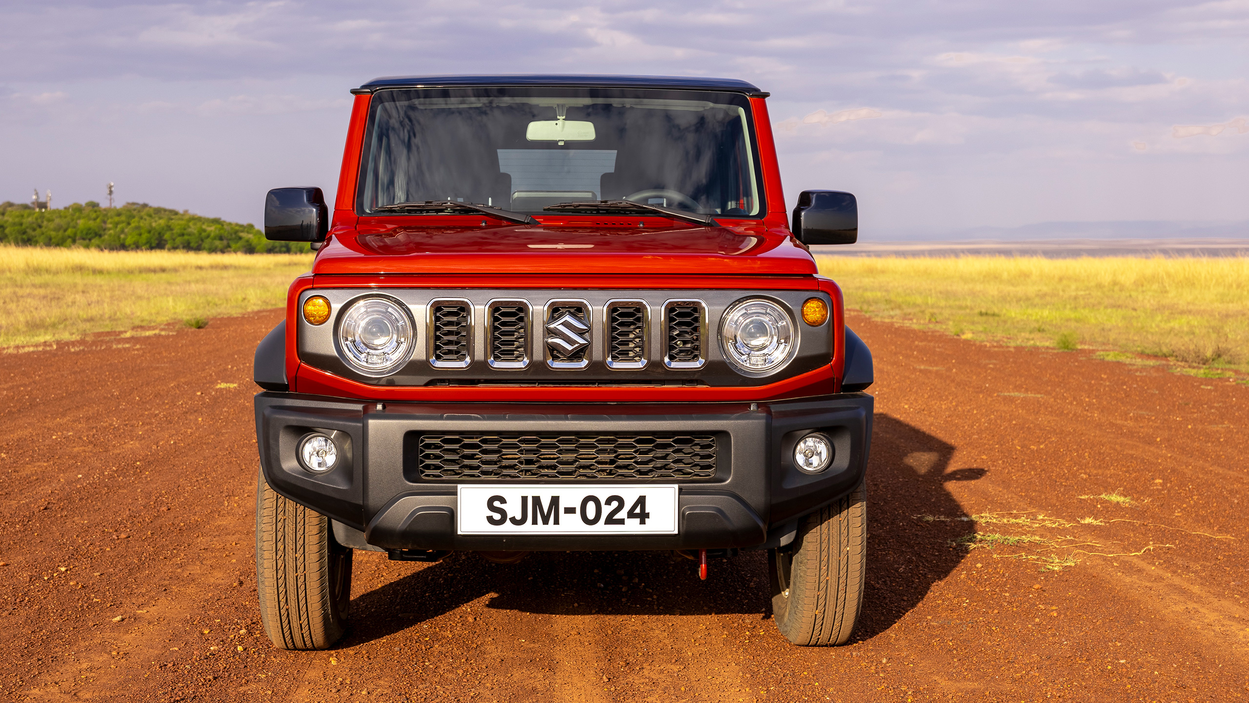 Jimny-5door-running-through-savannah