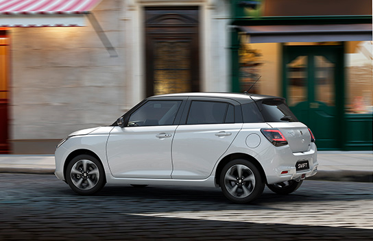 A-white-Swift-is-running-through-the-city