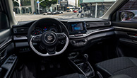 Suzuki-XL7-interior-front-view-traffic