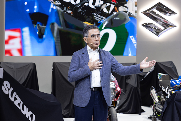 Suzuki Unveils the All-New DR-Z4S and DR-Z4SM