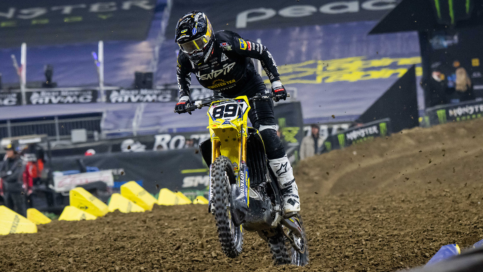 Justin Bogle (891)