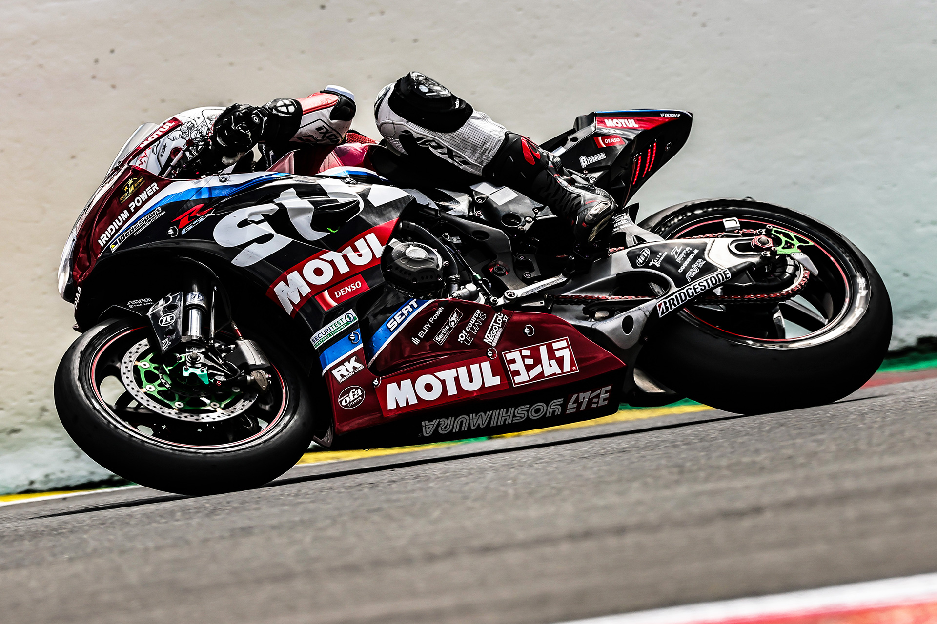 Yoshimura SERT Motul