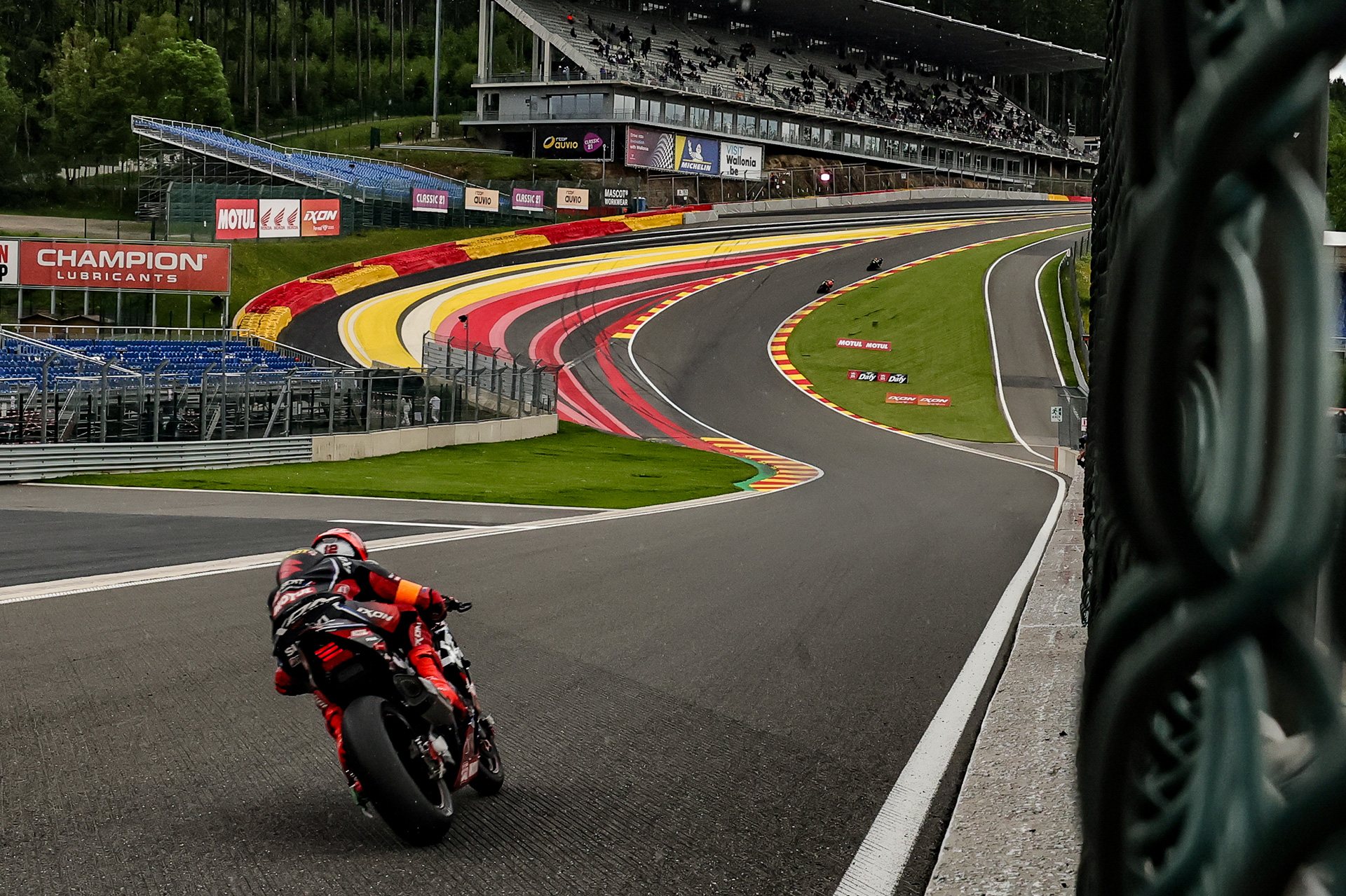 Yoshimura SERT Motul