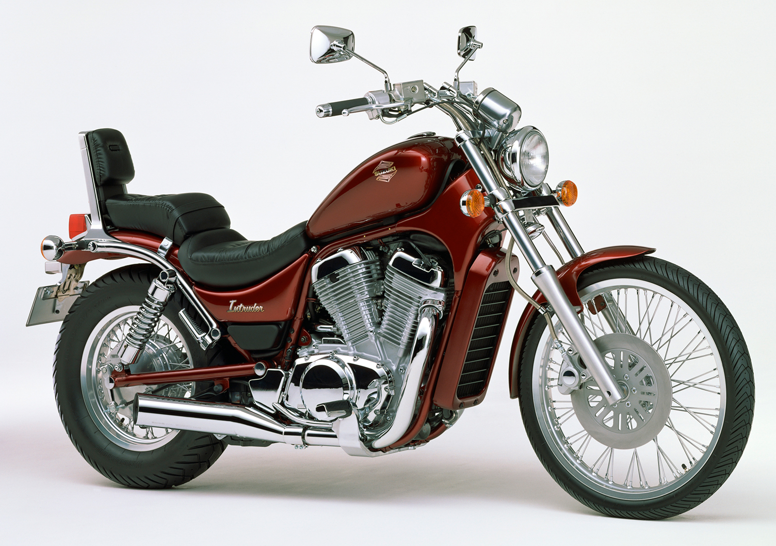 Продажа SUZUKI INTRUDER 400 CLASSIC СУЗУКИ МОТОЦИКЛ по низким ценам в  АВТОБЭСТМОТО