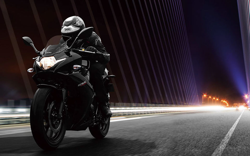 Suzuki GSX250R Top Speed & Acceleration - MotoStatz