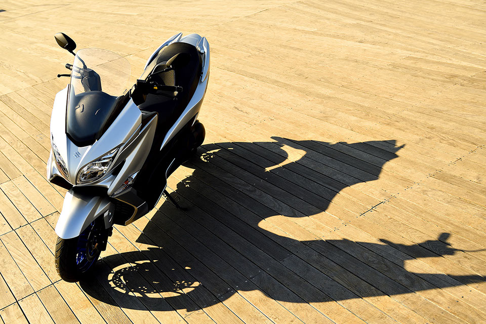 BURGMAN 400 | MOTORCYCLE | Global Suzuki